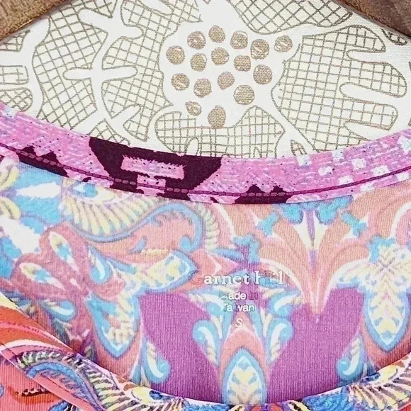 Garnet Hill Paisley Printed Crewneck Long sleeve T Shirt Stretched S Women's - Picture 4 of 7